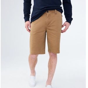 Men’s Aeropostale khaki stretch shorts NWT